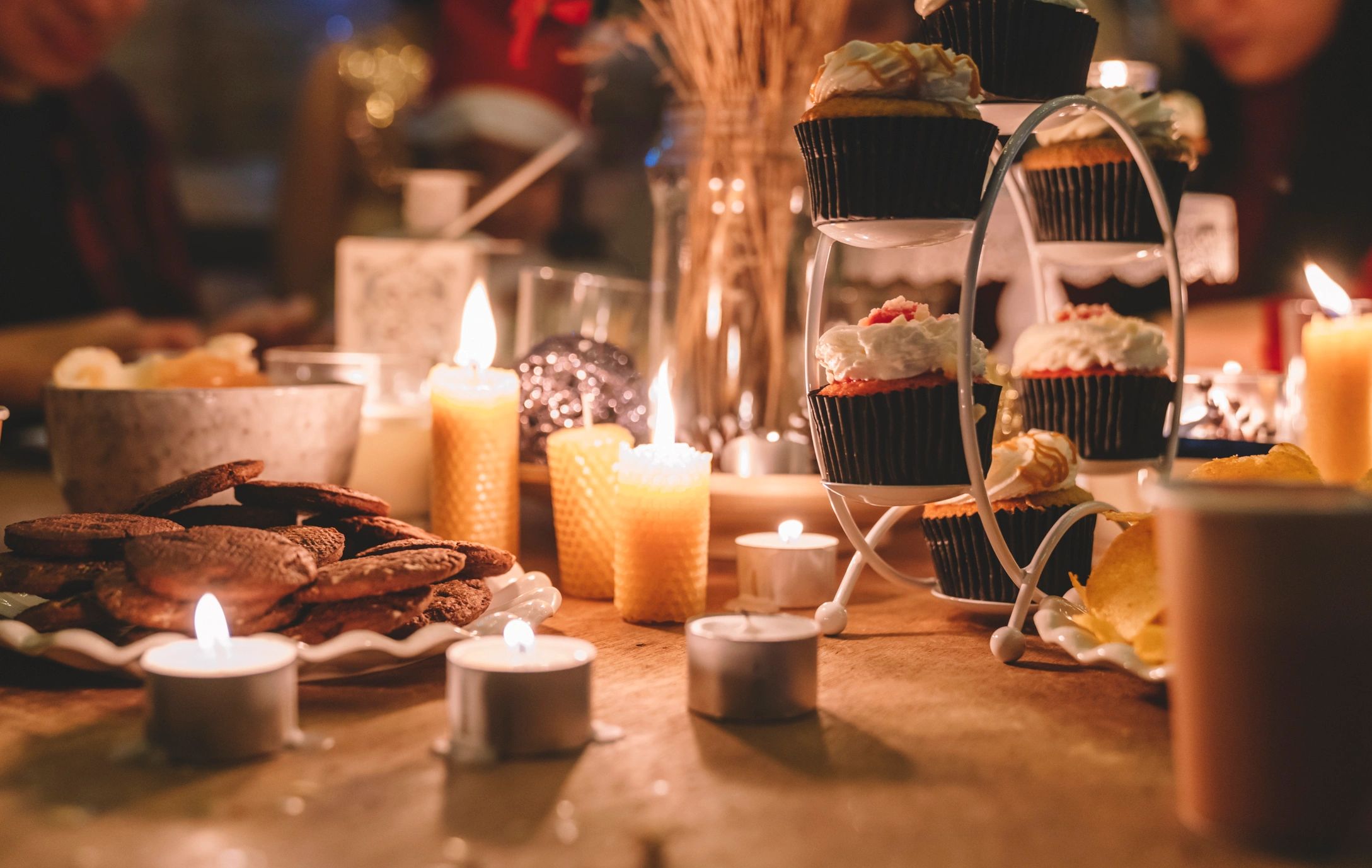 festive cupcakes display
