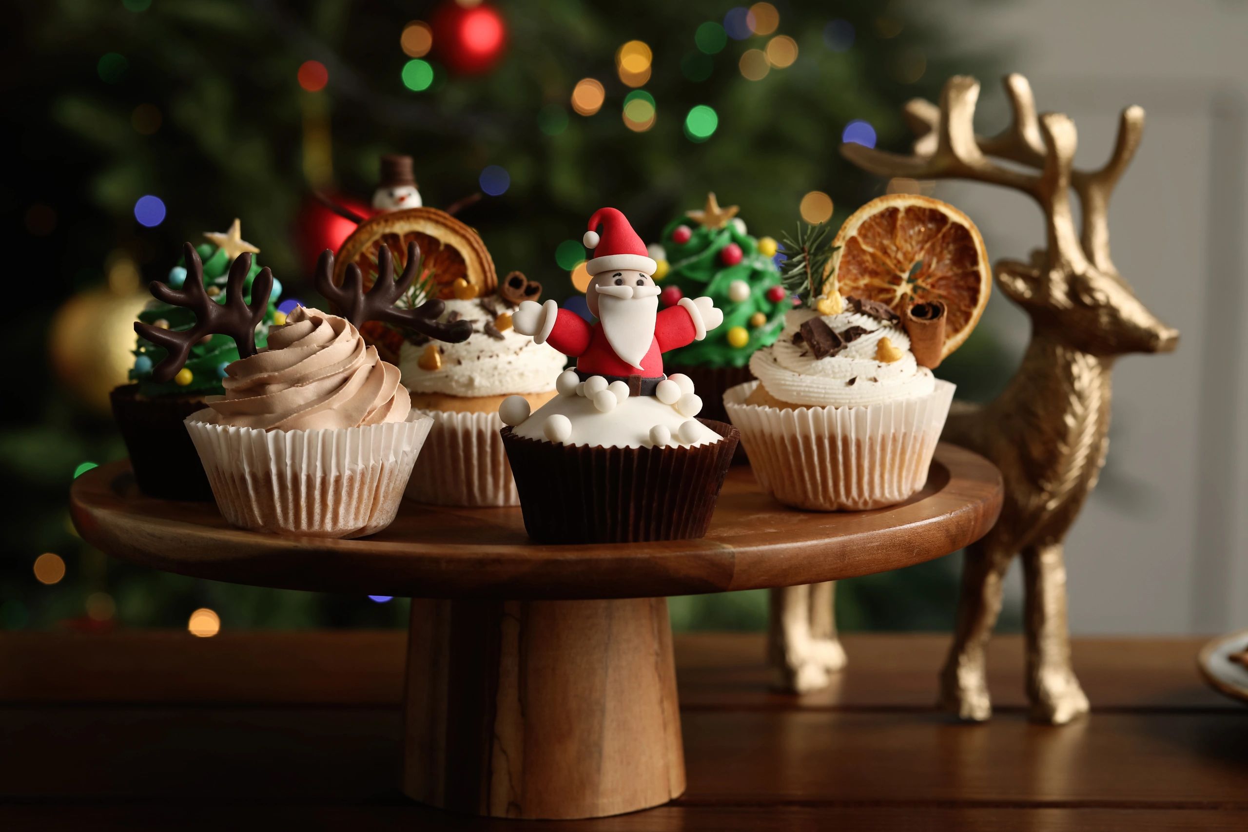 festive cupcakes display