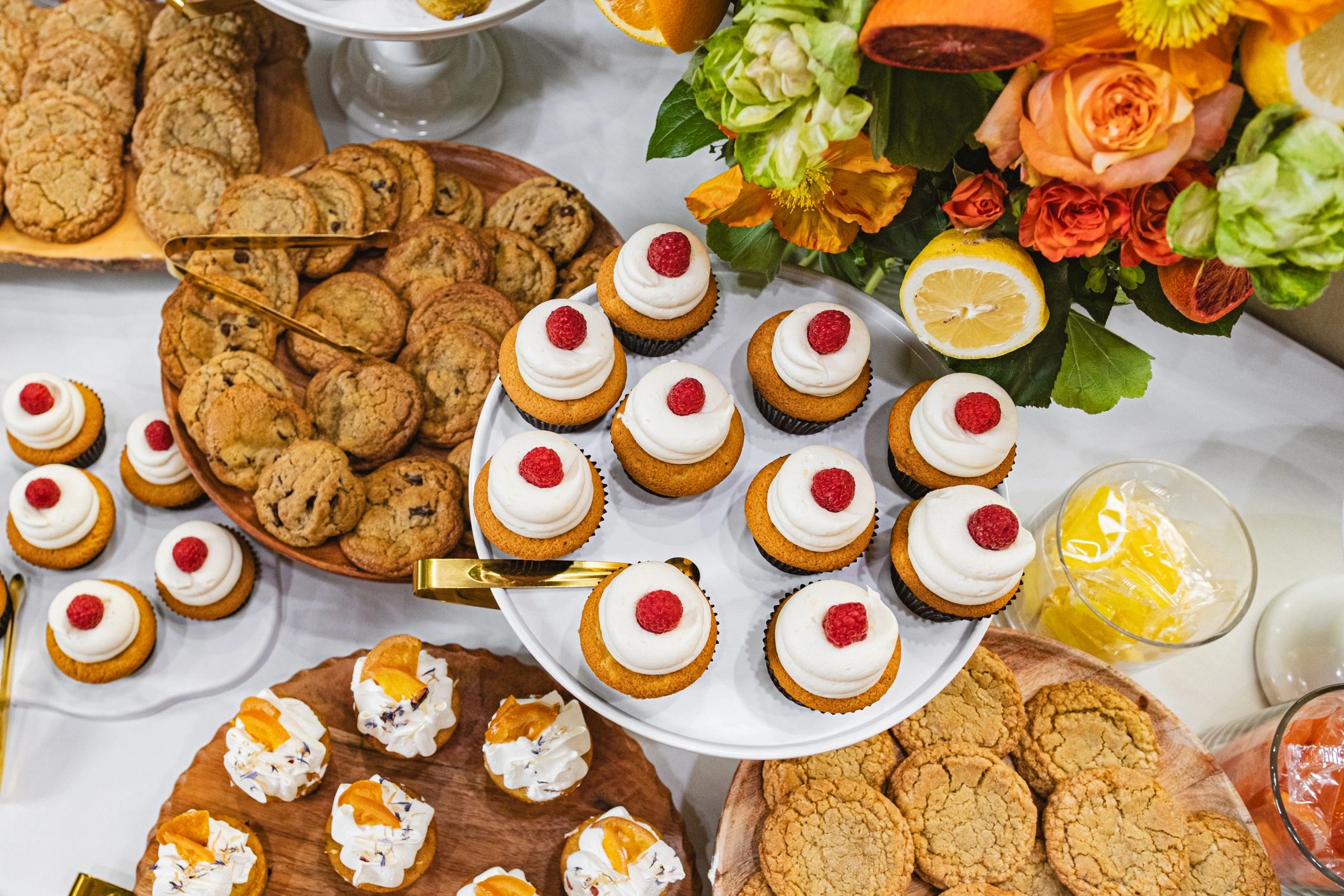 festive cupcakes display